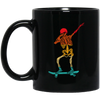 Cool Dabbing Skater Design For Men And Boys Skeleton Vintage Black Mug