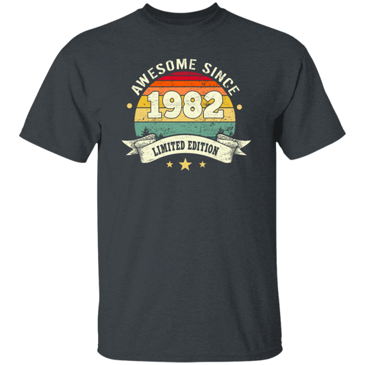 Retro 1982 Birthday Gift, Awesome Since 1982 Unisex T-Shirt