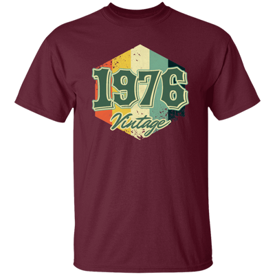 Retro 1976 Birthday Gift, Celebration 1976 Vintage, Born In 1976 Unisex T-Shirt