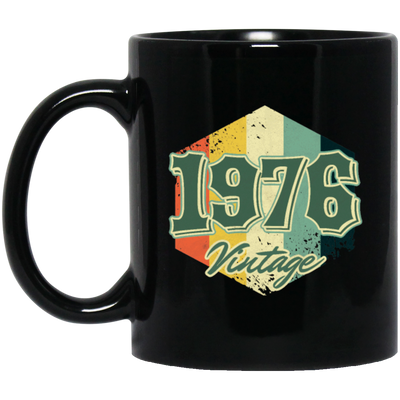 Retro 1976 Birthday Gift, Celebration 1976 Vintage, Born In 1976 Black Mug