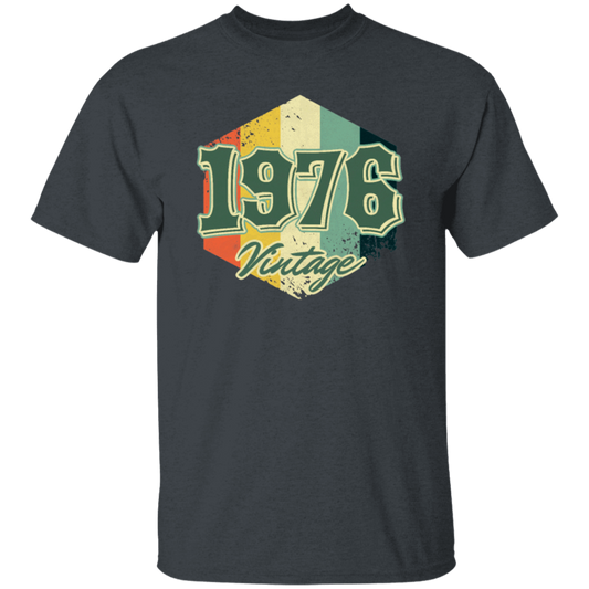 Retro 1976 Birthday Gift, Celebration 1976 Vintage, Born In 1976 Unisex T-Shirt