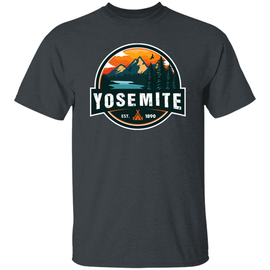 Yosemite Mountain, Yosemite National Park, Love Yosemite Lover Gift Unisex T-Shirt