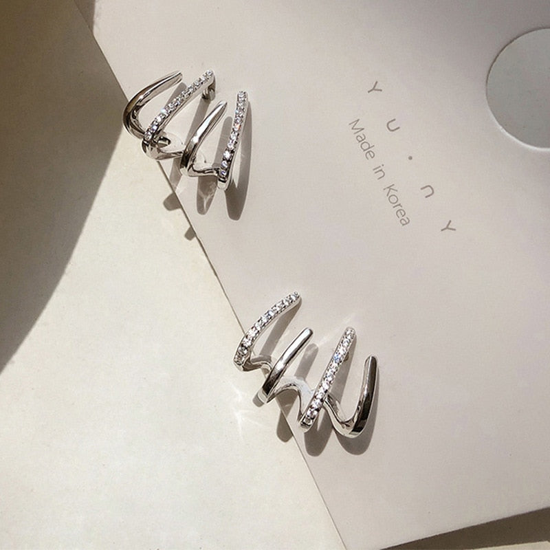 Louis Vuitton Unisex Street Style 18K Gold Logo Earrings (Q06175) in 2023
