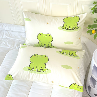 Fashionable Fun: 3-Piece Cartoon Frog Print Duvet Cover Set for Vibrant Bedrooms