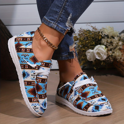 Geometric Chic: Women's Casual Canvas Shoes - Low-Top Flat Loafers with Geometric Patterns - Slip-On Sneakers for a Stylish Statement