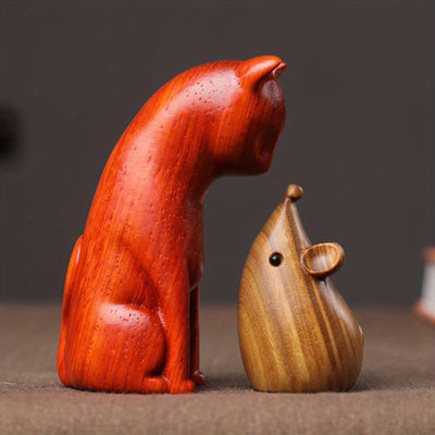 Captivating Green Sandalwood Cat and Mouse Solid Wood Carving: Exquisite Art Piece for Pet Lovers and Wood Art Enthusiasts