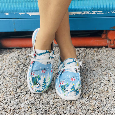 Festive Fun: Women's Cartoon Pattern Canvas Shoes to Rock the Christmas Season!