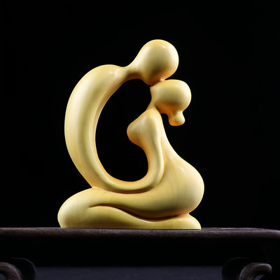 Intertwined Love: Exquisite Boxwood Couple's Carving - A Symbol of Eternal Togetherness