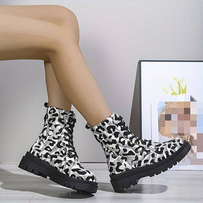 Luxe and Versatile: Women's Leopard Print Lace-Up Platform Ankle Boots – Set New Trends with Style and Comfort