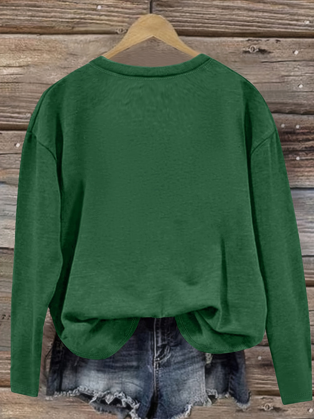 Festive Feline: Christmas Cat Print T-Shirt for Women - Casual Crew Neck Long Sleeve Tee