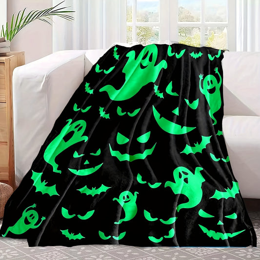 Stay warm without compromising on style with this Cozy Ghost and Bat Flannel Blanket. Perfect for teens, traveling, and in the office, this multipurpose blanket is available for all-season use. With luxuriously soft flannel fabric, enjoy superior comfort in any environment.