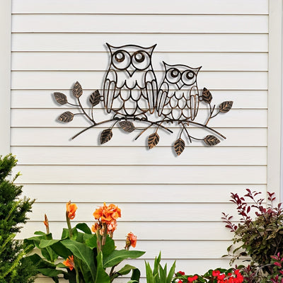 Whimsical Metal Art Owl Wall Decor: Perfect Home and Garden Decor Piece for Indoor and Outdoor Spaces