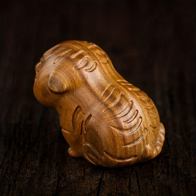 Retro Oriental Zodiac Tiger: Exquisite Green Sandalwood Carving for Home Decor