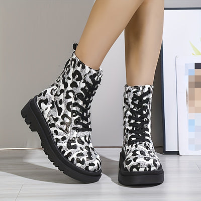 Luxe and Versatile: Women's Leopard Print Lace-Up Platform Ankle Boots – Set New Trends with Style and Comfort