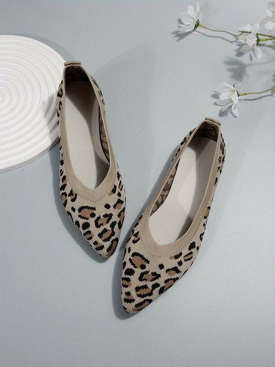 Leopard Chic: Women's Stylish Pointed Toe Slip-On Flats for Effortless Casual Elegance