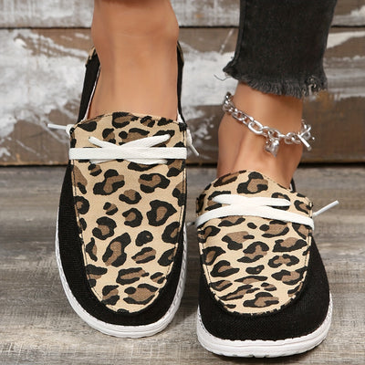 Stylish Leopard Series Pattern Canvas Sneakers for Women - Comfortable Low Top Flats with Lace-Up Closure