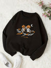 Look stylish yet comfortable with this Women's Clothing Pumpkin Skeleton Print Sweatshirt. It features a casual crew neck and long sleeves that provide a perfect fit. Constructed from a soft material, this lightweight sweatshirt is ideal for a variety of occasions.